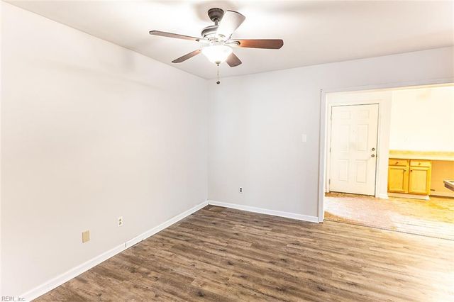 2212 Windom PL, Virginia Beach, VA 23454