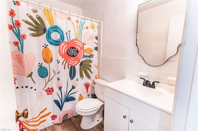 2212 Windom PL, Virginia Beach, VA 23454
