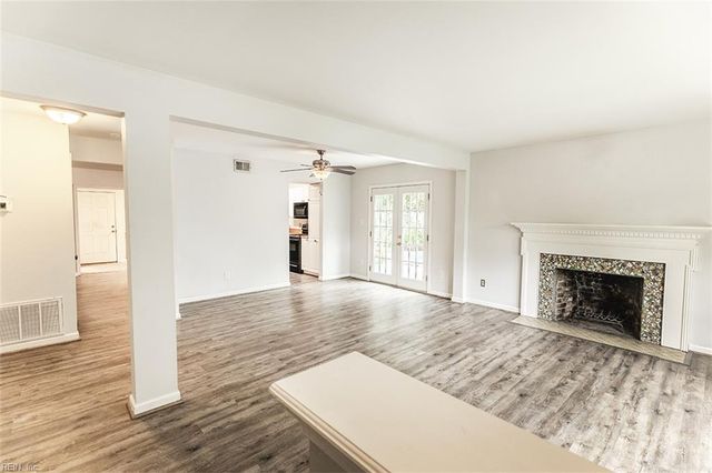 2212 Windom PL, Virginia Beach, VA 23454