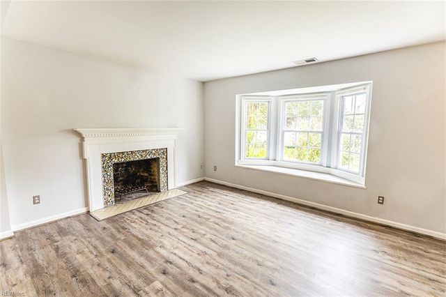 2212 Windom PL, Virginia Beach, VA 23454