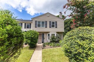 2212 Windom PL, Virginia Beach, VA 23454