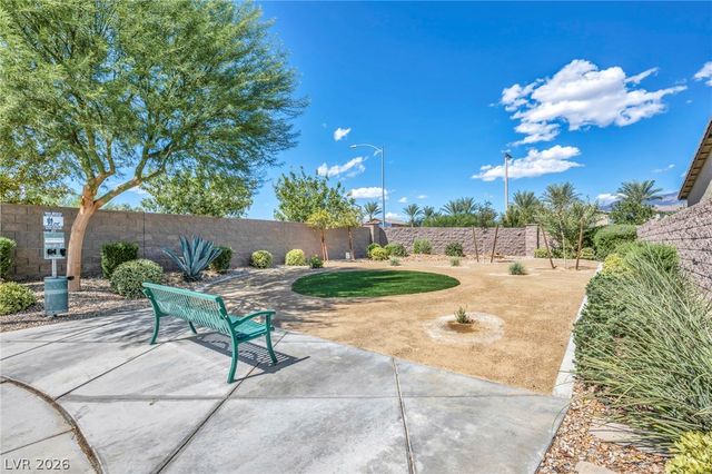7554 Crested Moon Street, North Las Vegas, NV 89084
