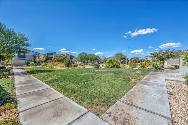 7554 Crested Moon Street, North Las Vegas, NV 89084