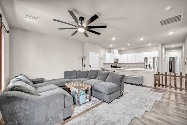 7554 Crested Moon Street, North Las Vegas, NV 89084