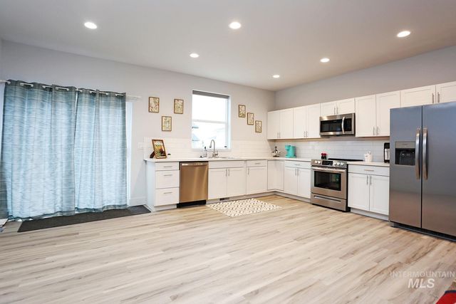 1022 Trapper Peak Rd, Kimberly, ID 83341