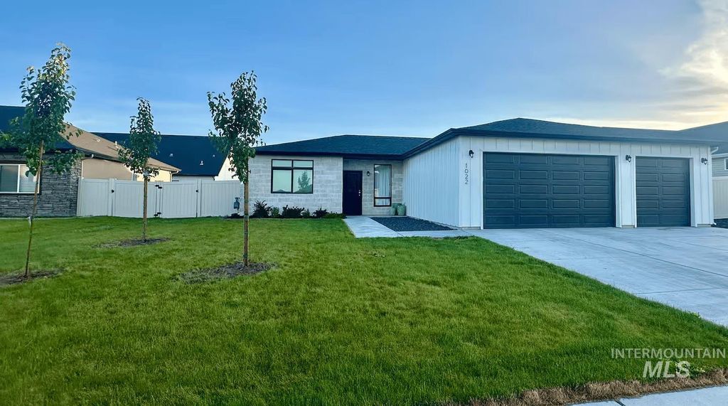 1022 Trapper Peak Rd, Kimberly, ID 83341