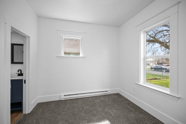 321 S Greene St, Spokane, WA 99202