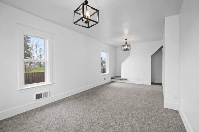 321 S Greene St, Spokane, WA 99202
