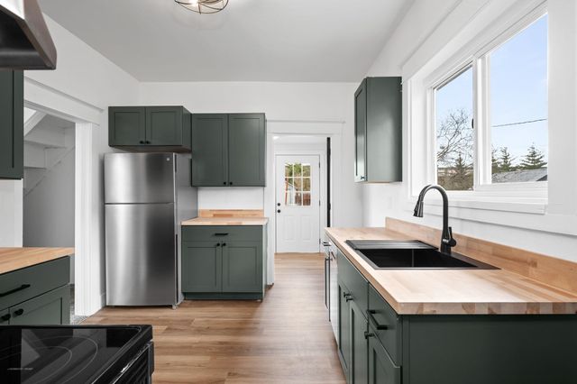 321 S Greene St, Spokane, WA 99202