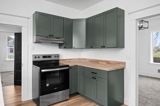 321 S Greene St, Spokane, WA 99202