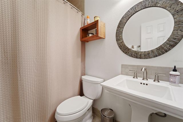 8522 WESTERLAND DRIVE, Land O Lakes, FL 34637