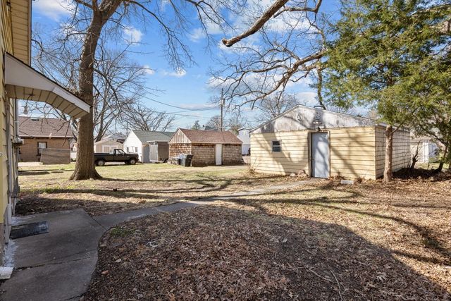 2441 21st Avenue, Rock Island, IL 61201