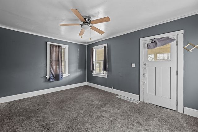 2441 21st Avenue, Rock Island, IL 61201