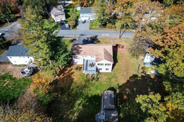 35 Blackberry Lane, Framingham, MA 01701
