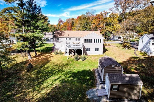 35 Blackberry Lane, Framingham, MA 01701
