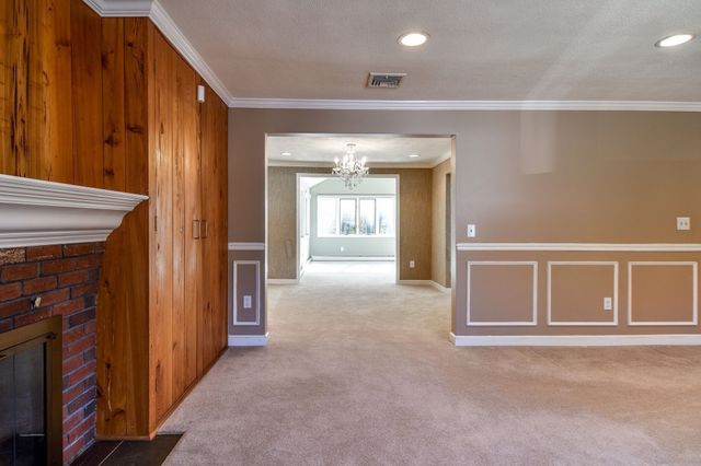 35 Blackberry Lane, Framingham, MA 01701