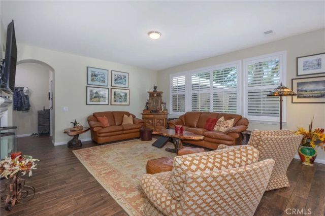 35385 Summerholly Lane, Murrieta, CA 92563