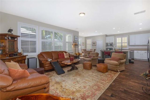 35385 Summerholly Lane, Murrieta, CA 92563