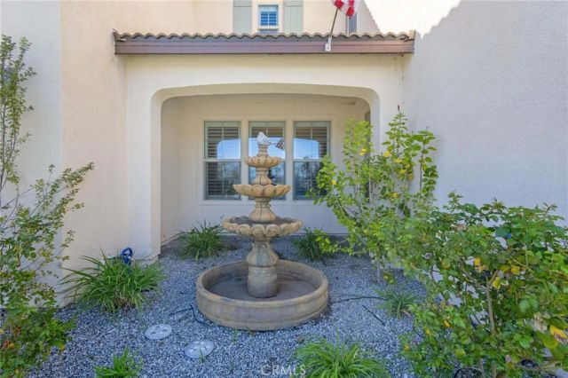 35385 Summerholly Lane, Murrieta, CA 92563