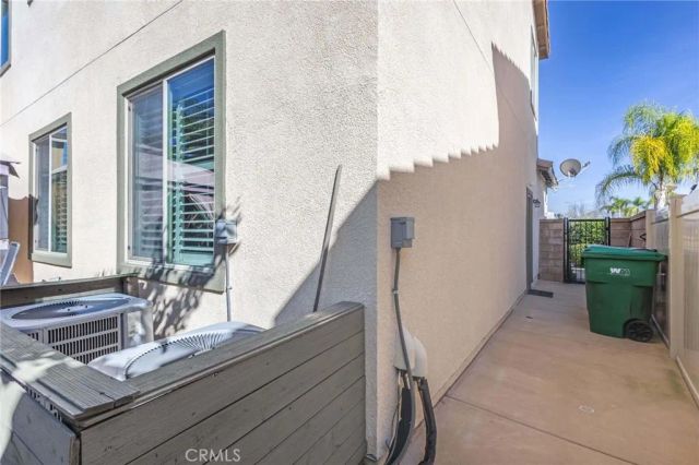 35385 Summerholly Lane, Murrieta, CA 92563