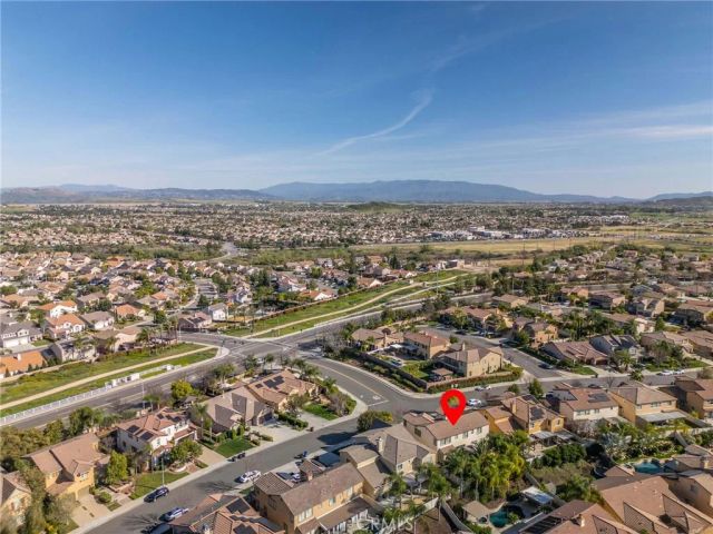 35385 Summerholly Lane, Murrieta, CA 92563