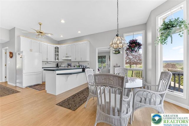 353 Beaver Run Drive, Bushkill Twp, PA 18064