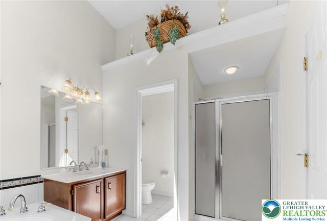 353 Beaver Run Drive, Bushkill Twp, PA 18064