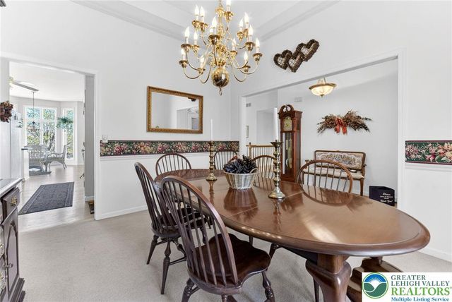 353 Beaver Run Drive, Bushkill Twp, PA 18064