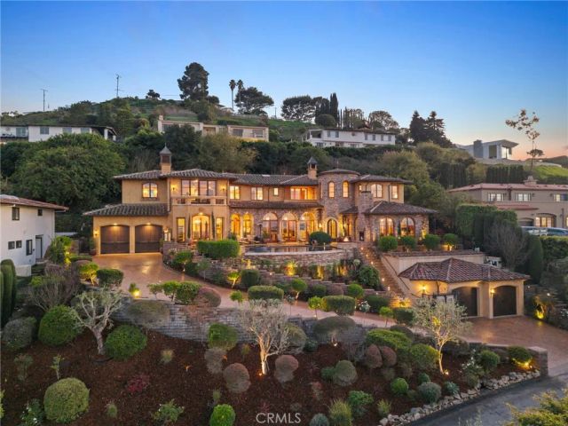 4 Yellow Brick Rd, Rancho Palos Verdes, CA 90275