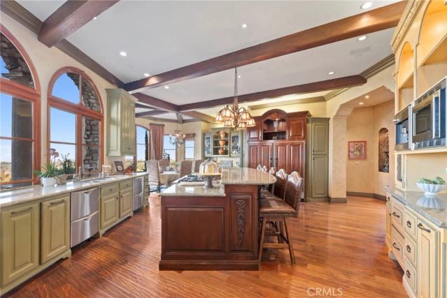 4 Yellow Brick Rd, Rancho Palos Verdes, CA 90275