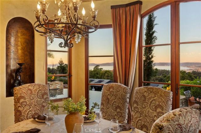 4 Yellow Brick Rd, Rancho Palos Verdes, CA 90275