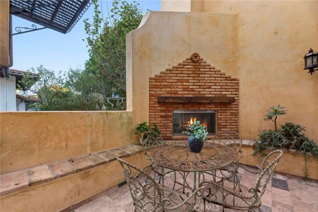4 Yellow Brick Rd, Rancho Palos Verdes, CA 90275