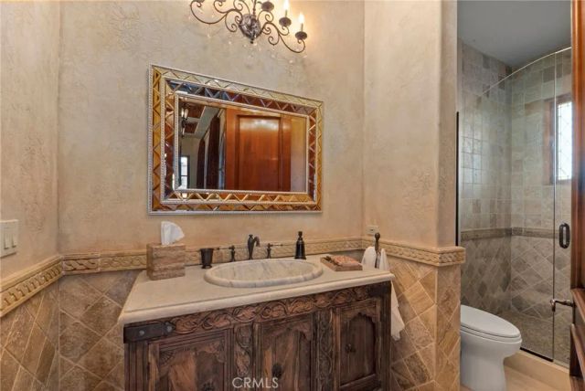 4 Yellow Brick Rd, Rancho Palos Verdes, CA 90275