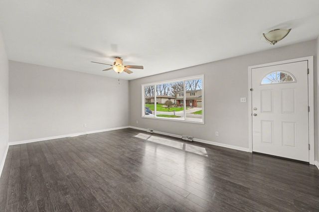 7700 W 85th Avenue, Crown Point, IN 46307