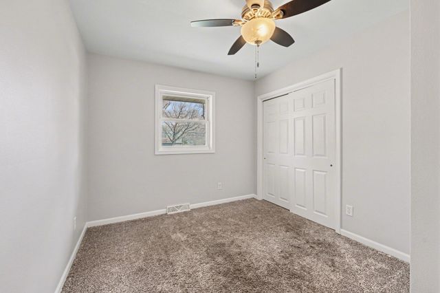 7700 W 85th Avenue, Crown Point, IN 46307