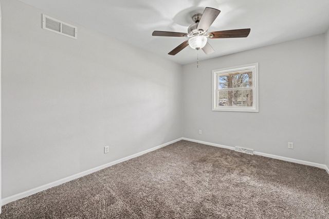 7700 W 85th Avenue, Crown Point, IN 46307