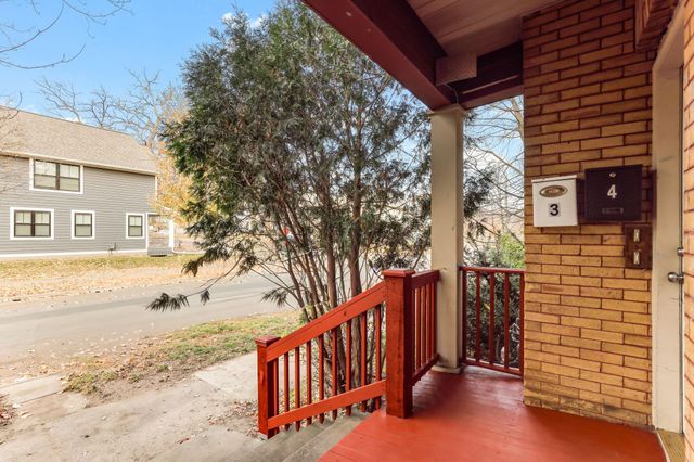 2827 Bryant Avenue N 4, Minneapolis, MN 55411