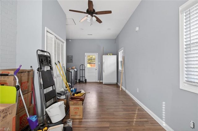 10 Bonita DR, Newport News, VA 23602