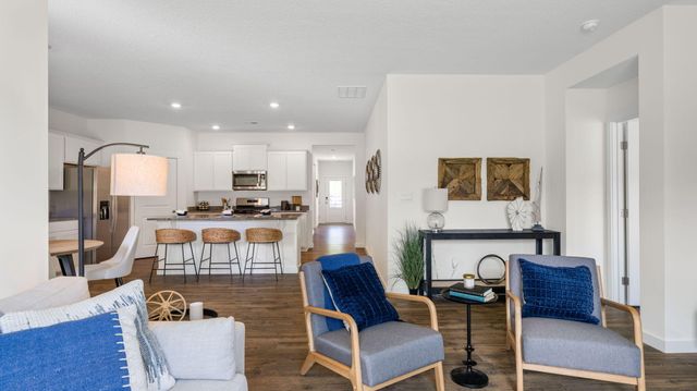 8483 Bright Water Dr, Ooltewah, TN 37363