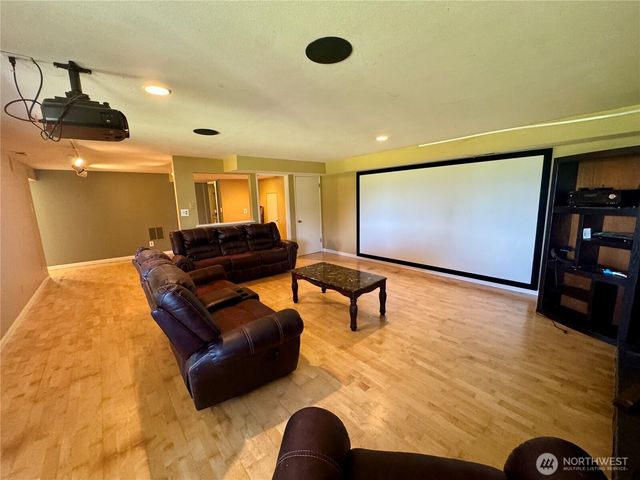 15625 11th Avenue NE, Arlington, WA 98223