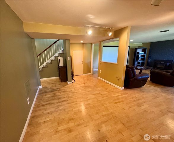 15625 11th Avenue NE, Arlington, WA 98223