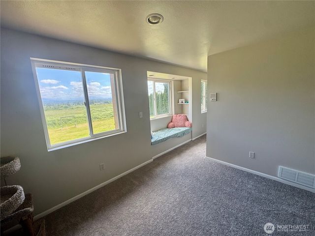 15625 11th Avenue NE, Arlington, WA 98223