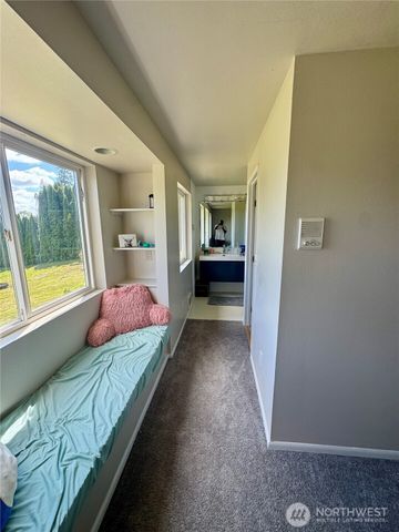 15625 11th Avenue NE, Arlington, WA 98223