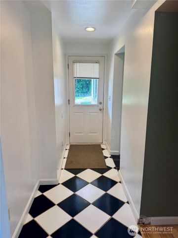 15625 11th Avenue NE, Arlington, WA 98223