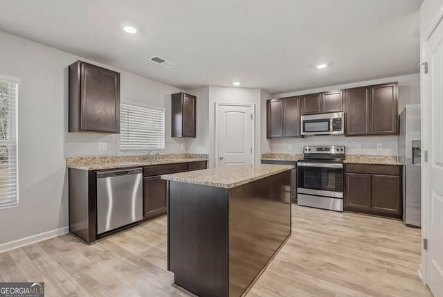 358 Daffodil Drive, Temple, GA 30179