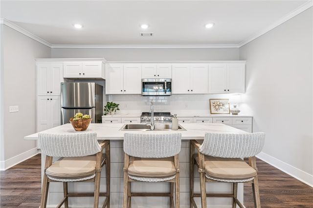 295 Bottlebrush Walk, Brunswick, GA 31525