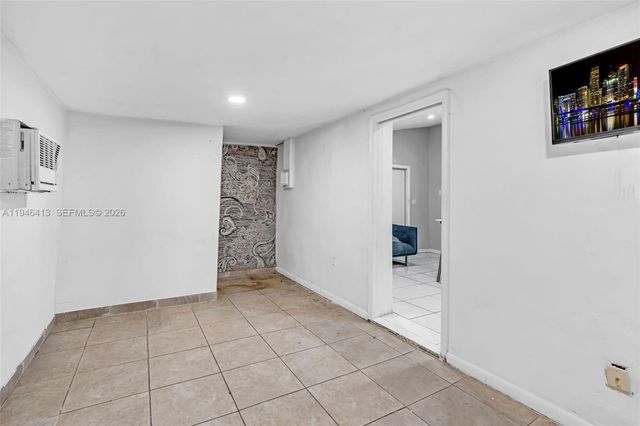 421 Florida Blvd, Miami, FL 33144