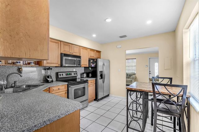 421 Florida Blvd, Miami, FL 33144