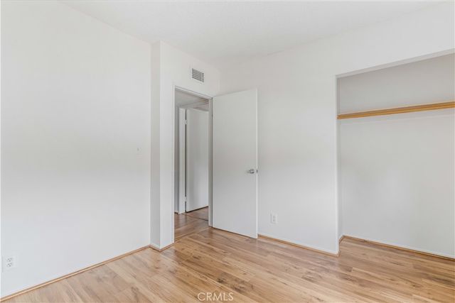 6746 Encino Avenue 2, Lake Balboa, CA 91406