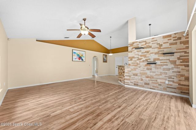 2215 Fallon Boulevard NE, Palm Bay, FL 32907